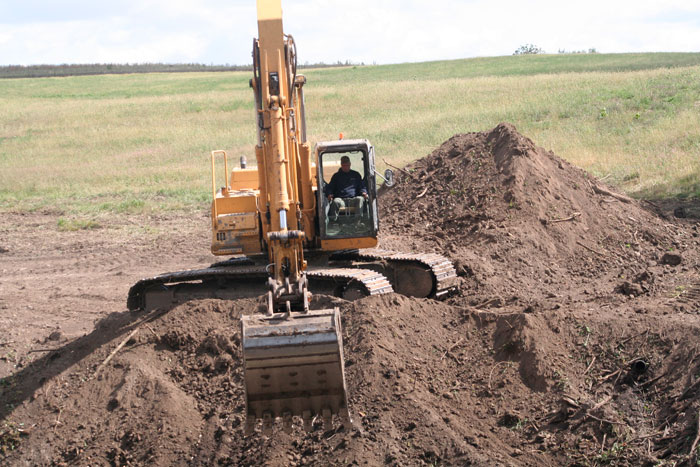 Soil-removal-for-pond-excavation-webL.jpg